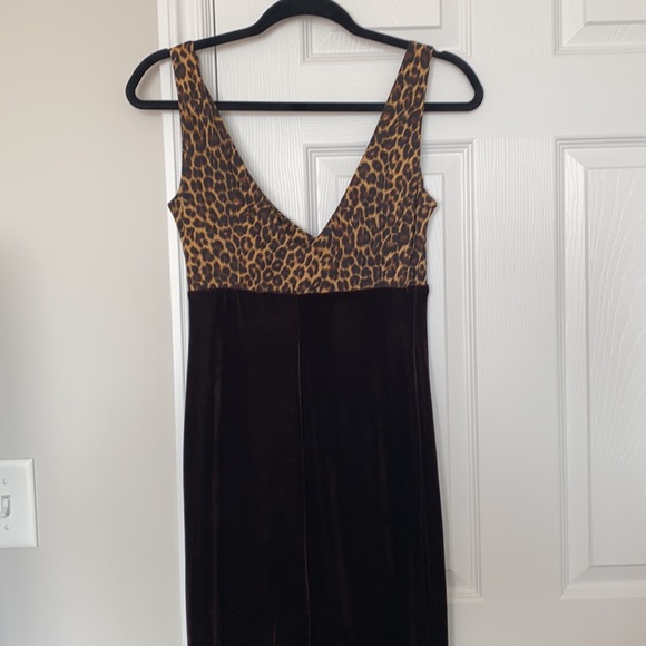 PinUp Couture Leopard Print Wiggle Dress - Picture 3 of 6
